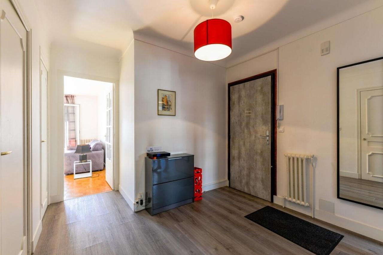 Furnished Apartment For 4 People In The City Center Анси Экстерьер фото