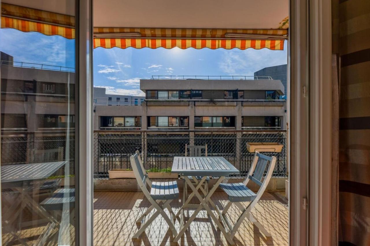 Furnished Apartment For 4 People In The City Center Анси Экстерьер фото