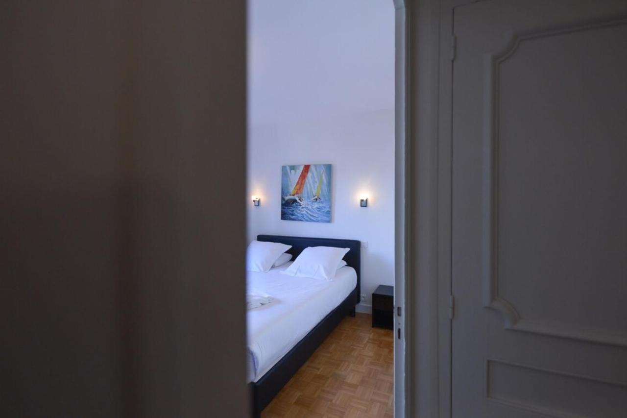 Furnished Apartment For 4 People In The City Center Анси Экстерьер фото